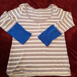 Express long sleeve teeshirt